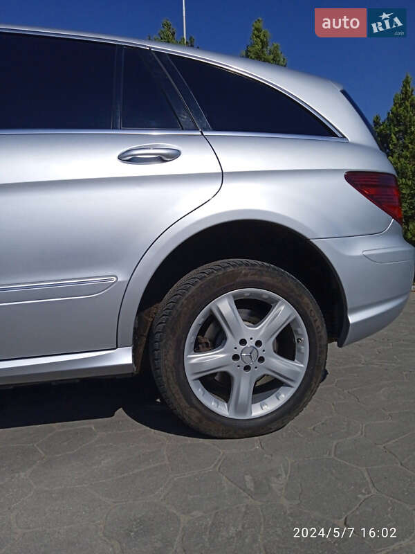 Минивэн Mercedes-Benz R-Class 2009 в Великодолинском