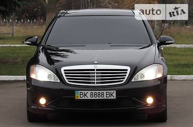 Седан Mercedes-Benz S-Class 2006 в Ровно