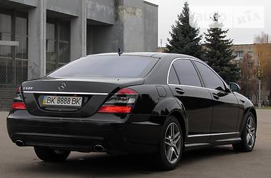 Седан Mercedes-Benz S-Class 2006 в Ровно