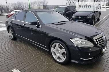 Седан Mercedes-Benz S-Class 2012 в 