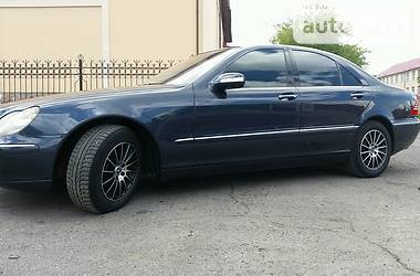 Седан Mercedes-Benz S-Class 2004 в Долині