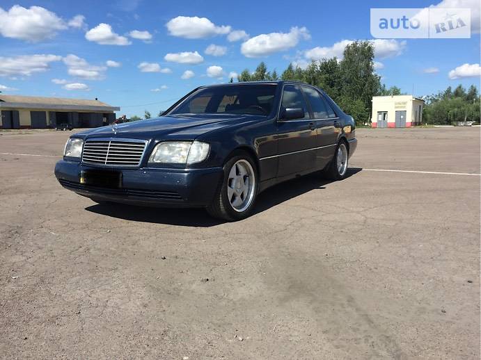 Седан Mercedes-Benz S-Class 1992 в Сарнах