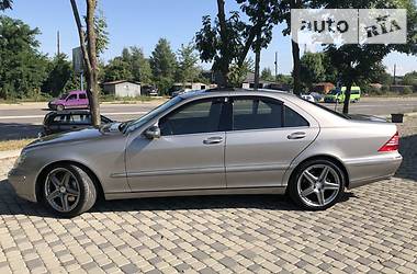 Седан Mercedes-Benz S-Class 2005 в 