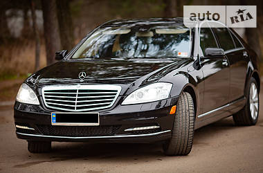 Седан Mercedes-Benz S-Class 2013 в 
