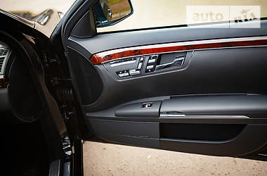 Седан Mercedes-Benz S-Class 2013 в 
