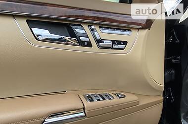 Седан Mercedes-Benz S-Class 2009 в 