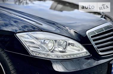 Седан Mercedes-Benz S-Class 2011 в 