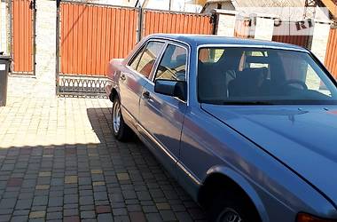 Седан Mercedes-Benz S-Class 1984 в Береговому