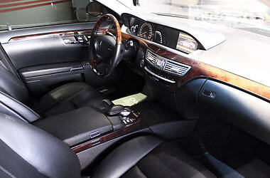Седан Mercedes-Benz S-Class 2008 в 