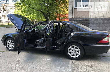 Седан Mercedes-Benz S-Class 2005 в 