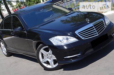 Седан Mercedes-Benz S-Class 2012 в 