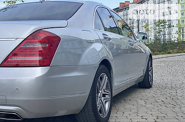 Седан Mercedes-Benz S-Class 2010 в Ивано-Франковске