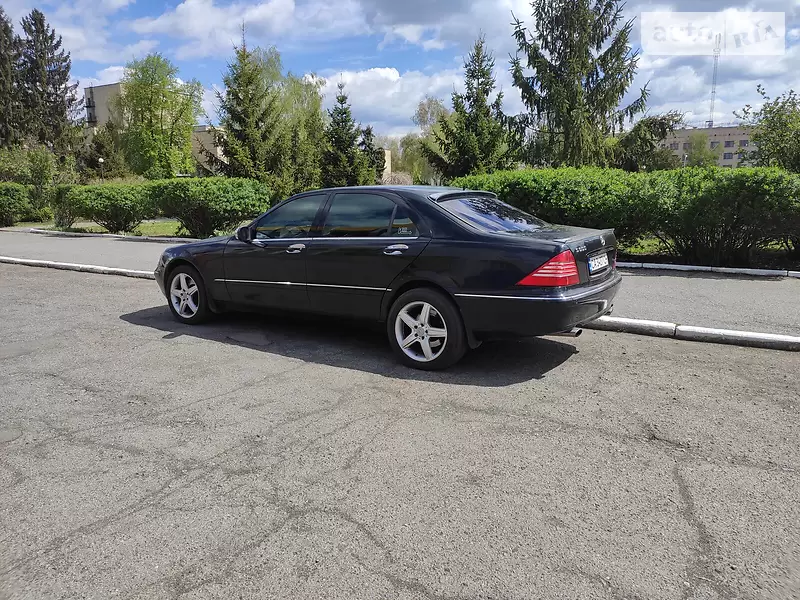 Mercedes-Benz S-Class