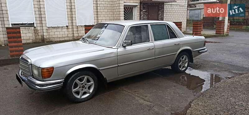 Седан Mercedes-Benz S-Class 1979 в Гайсину