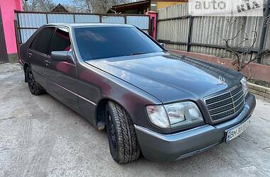 Седан Mercedes-Benz S-Class 1992 в Ромнах