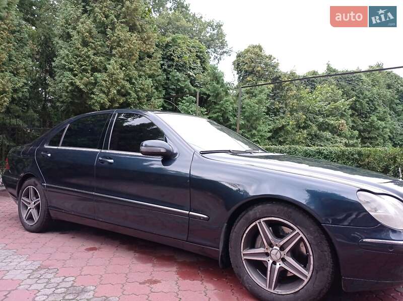 Седан Mercedes-Benz S-Class 2002 в Звягеле