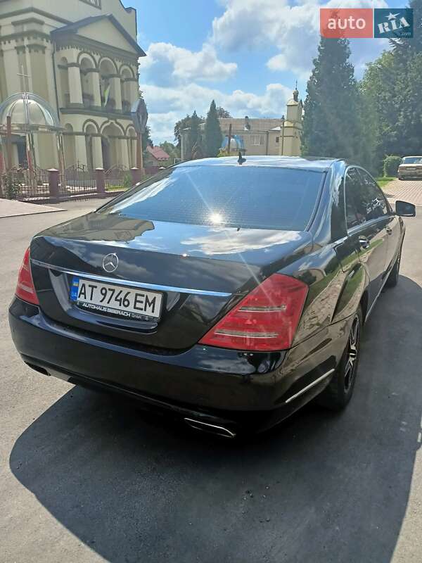 Седан Mercedes-Benz S-Class 2011 в Ивано-Франковске