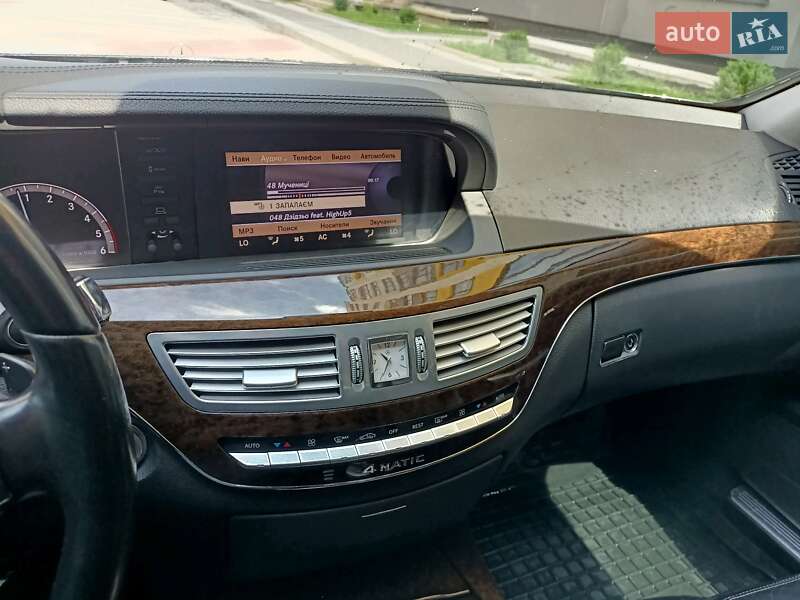 Седан Mercedes-Benz S-Class 2011 в Ивано-Франковске