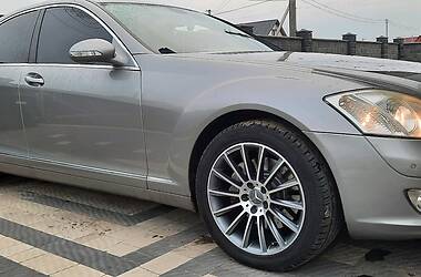 Седан Mercedes-Benz S-Class 2006 в Сарнах