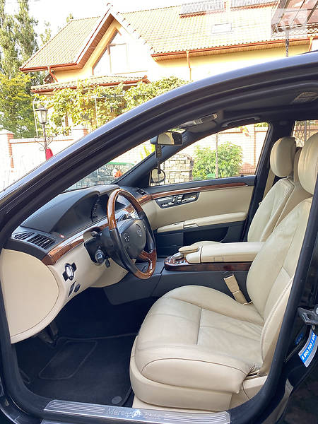 Седан Mercedes-Benz S-Class 2008 в Чернівцях
