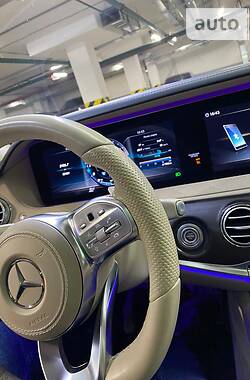 Седан Mercedes-Benz S-Class 2018 в Києві