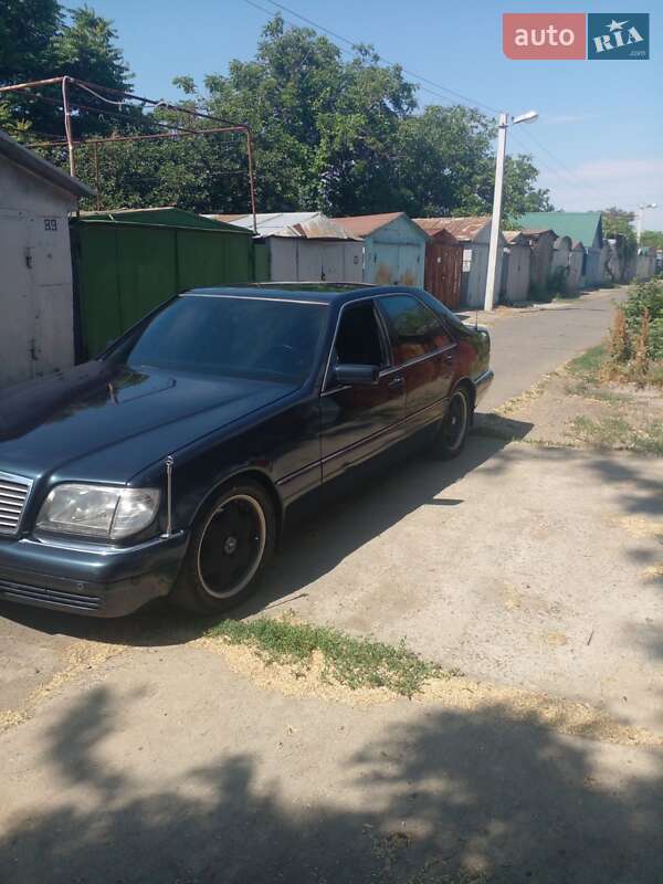 Седан Mercedes-Benz S-Class 1997 в Черноморске
