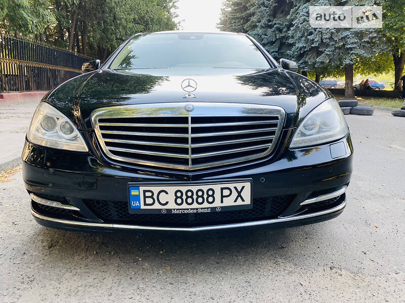Седан Mercedes-Benz S-Class 2013 в Львові