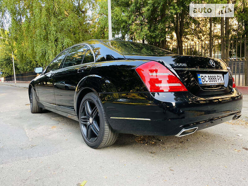 Седан Mercedes-Benz S-Class 2013 в Львові
