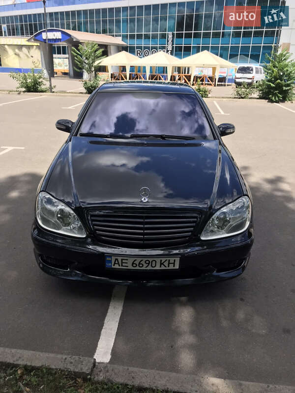 Седан Mercedes-Benz S-Class 2003 в Кривому Розі