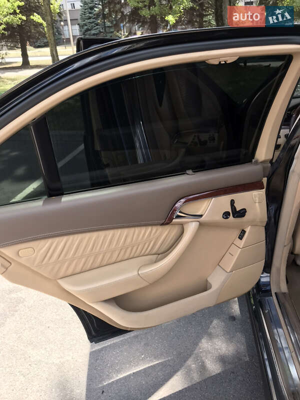 Седан Mercedes-Benz S-Class 2003 в Кривому Розі