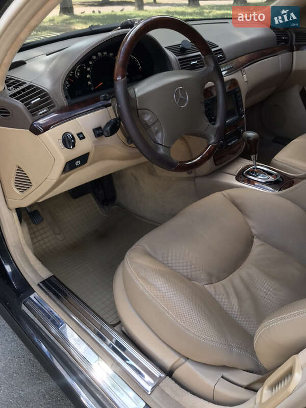 Седан Mercedes-Benz S-Class 2003 в Кривому Розі