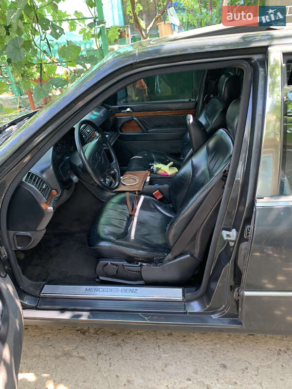 Седан Mercedes-Benz S-Class 1993 в Одесі