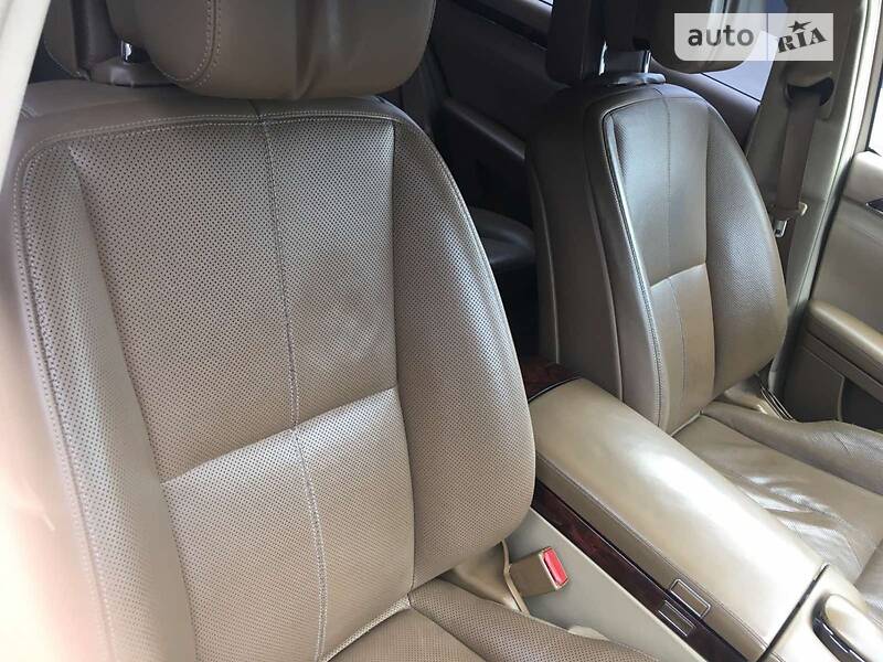 Седан Mercedes-Benz S-Class 2005 в Шептицькому
