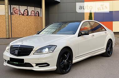 Седан Mercedes-Benz S-Class 2011 в Кривому Розі