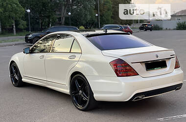 Седан Mercedes-Benz S-Class 2011 в Кривому Розі