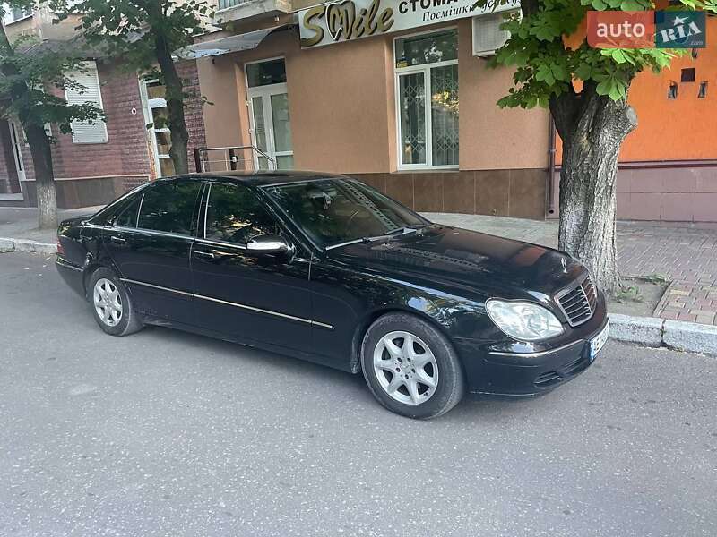 Mercedes-Benz S-Class 2005