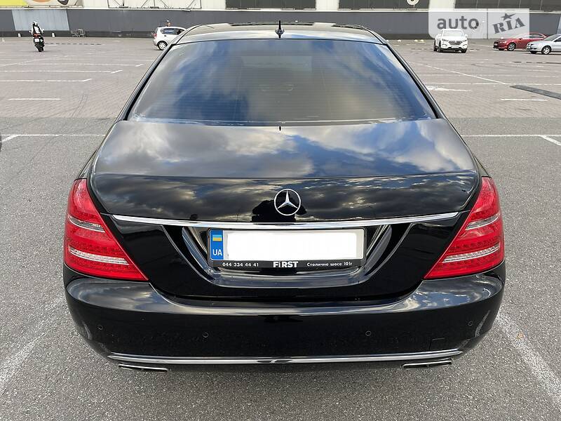 Седан Mercedes-Benz S-Class 2010 в Києві