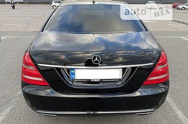 Седан Mercedes-Benz S-Class 2010 в 
