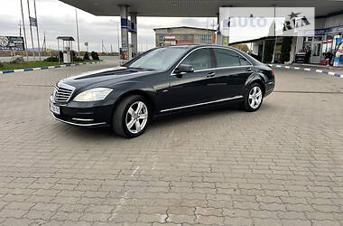 Седан Mercedes-Benz S-Class 2011 в Надвірній