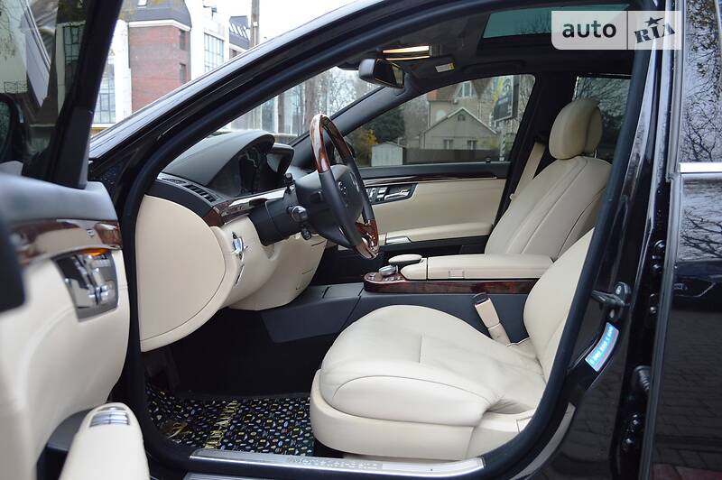 Седан Mercedes-Benz S-Class 2006 в Одесі