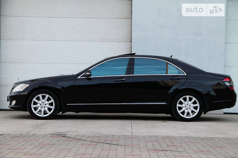 Седан Mercedes-Benz S-Class 2008 в Сарнах