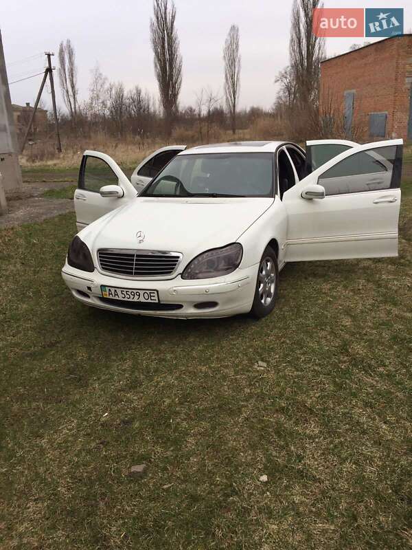 Седан Mercedes-Benz S-Class 2000 в Пирятині