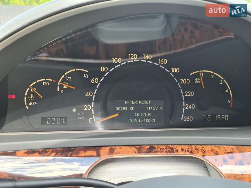 Седан Mercedes-Benz S-Class 2001 в Иршаве