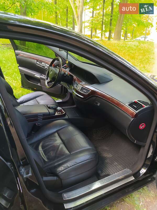 Седан Mercedes-Benz S-Class 2007 в Черновцах