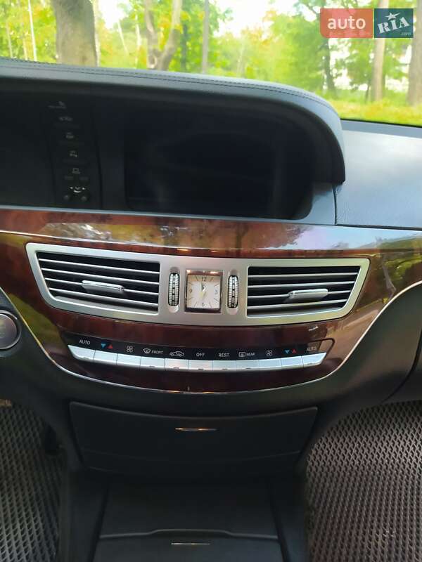 Седан Mercedes-Benz S-Class 2007 в Черновцах