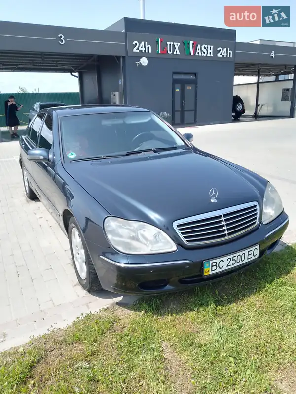 Mercedes-Benz S-Class 2002