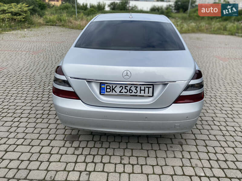 Седан Mercedes-Benz S-Class 2006 в Львові