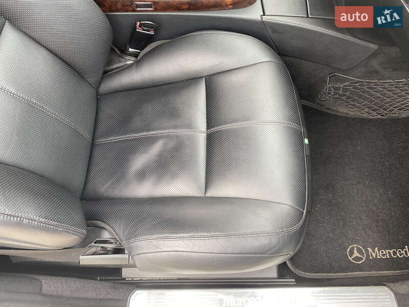 Седан Mercedes-Benz S-Class 2006 в Львові