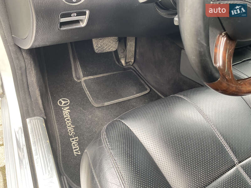 Седан Mercedes-Benz S-Class 2006 в Львові