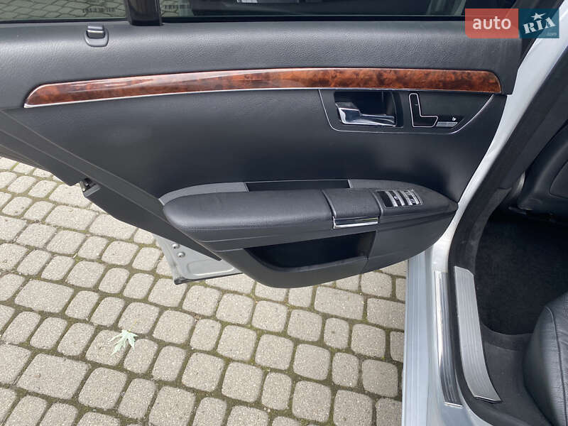 Седан Mercedes-Benz S-Class 2006 в Львові